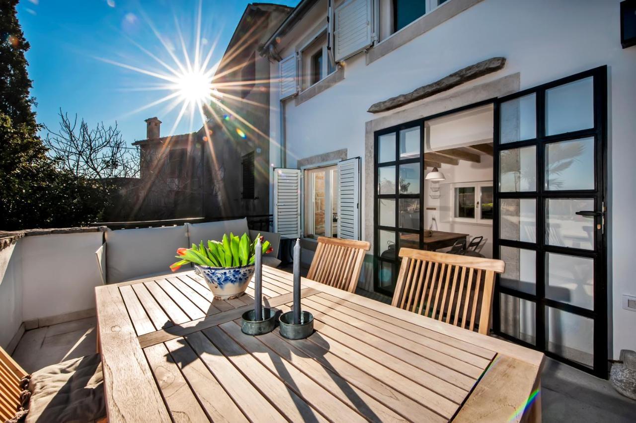 Monte Sea View Residence Ровинь Экстерьер фото